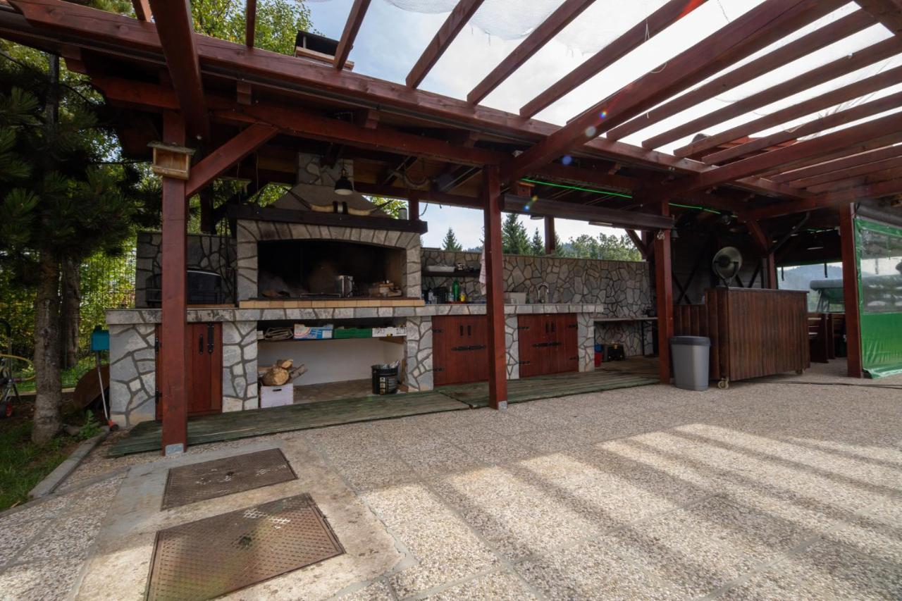 Apartments And Rooms Kod Eli Ravna Gora Exterior photo