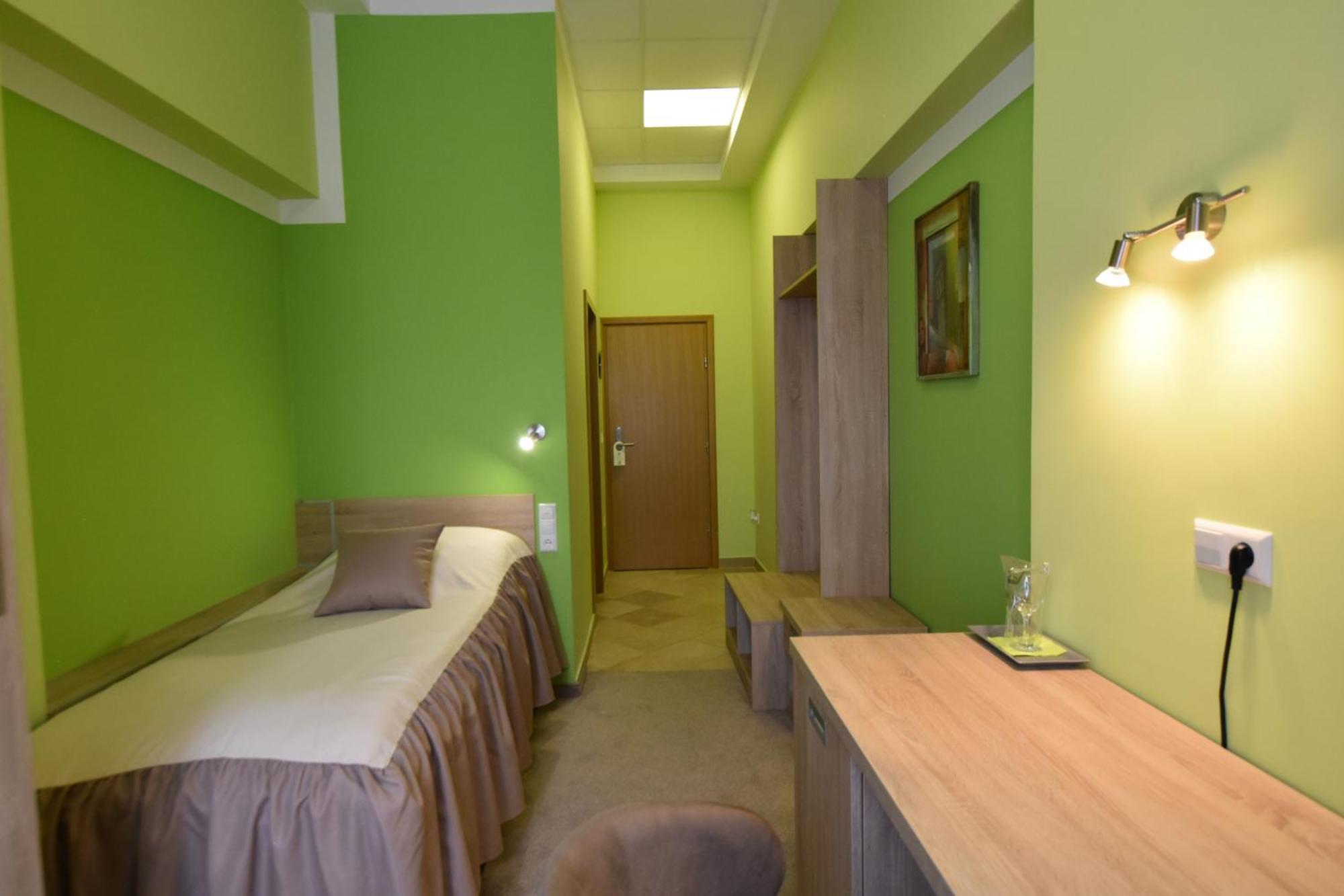 Apartments And Rooms Kod Eli Ravna Gora Exterior photo